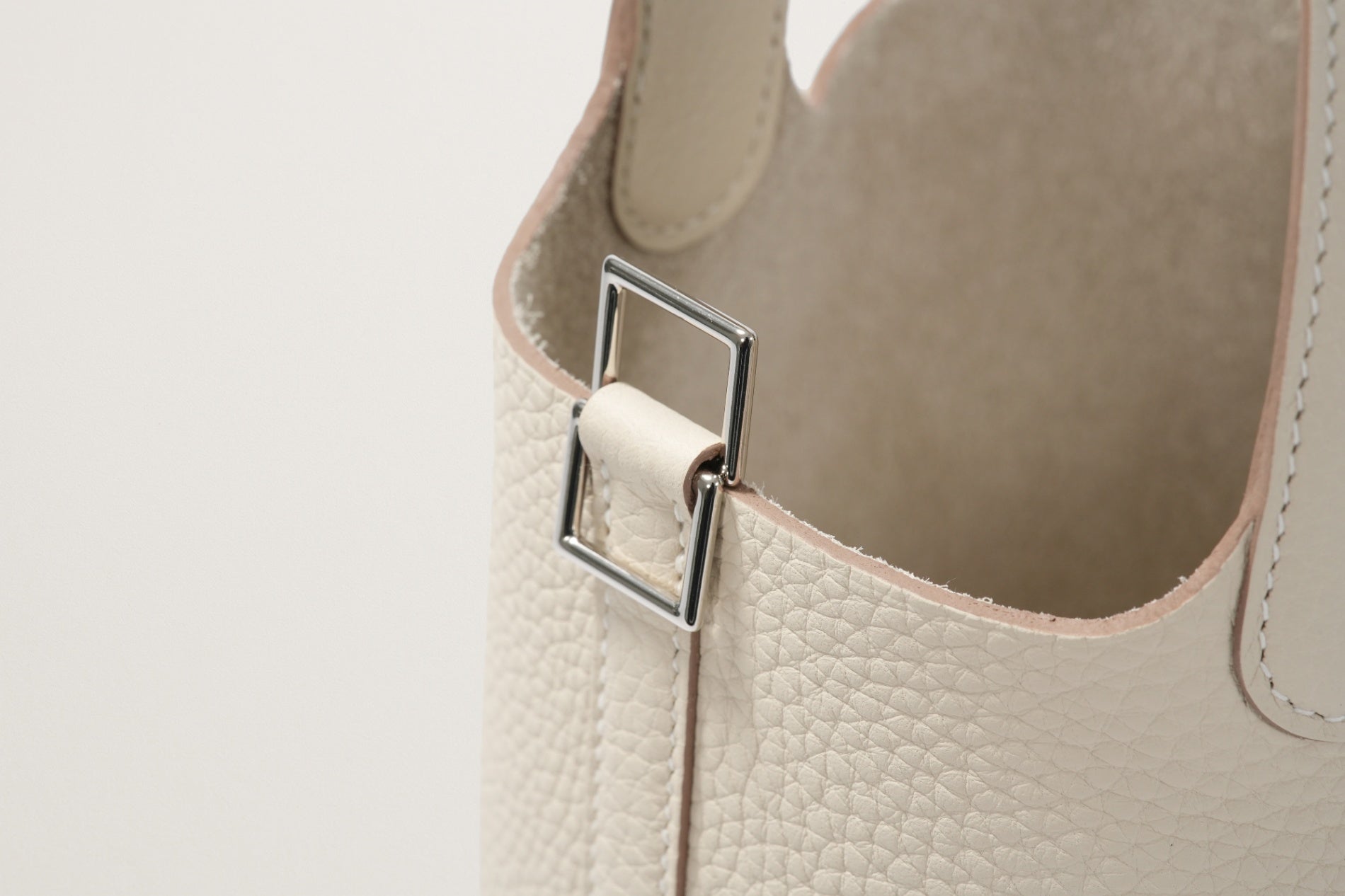 HERMES ピコタンロック18 クレ