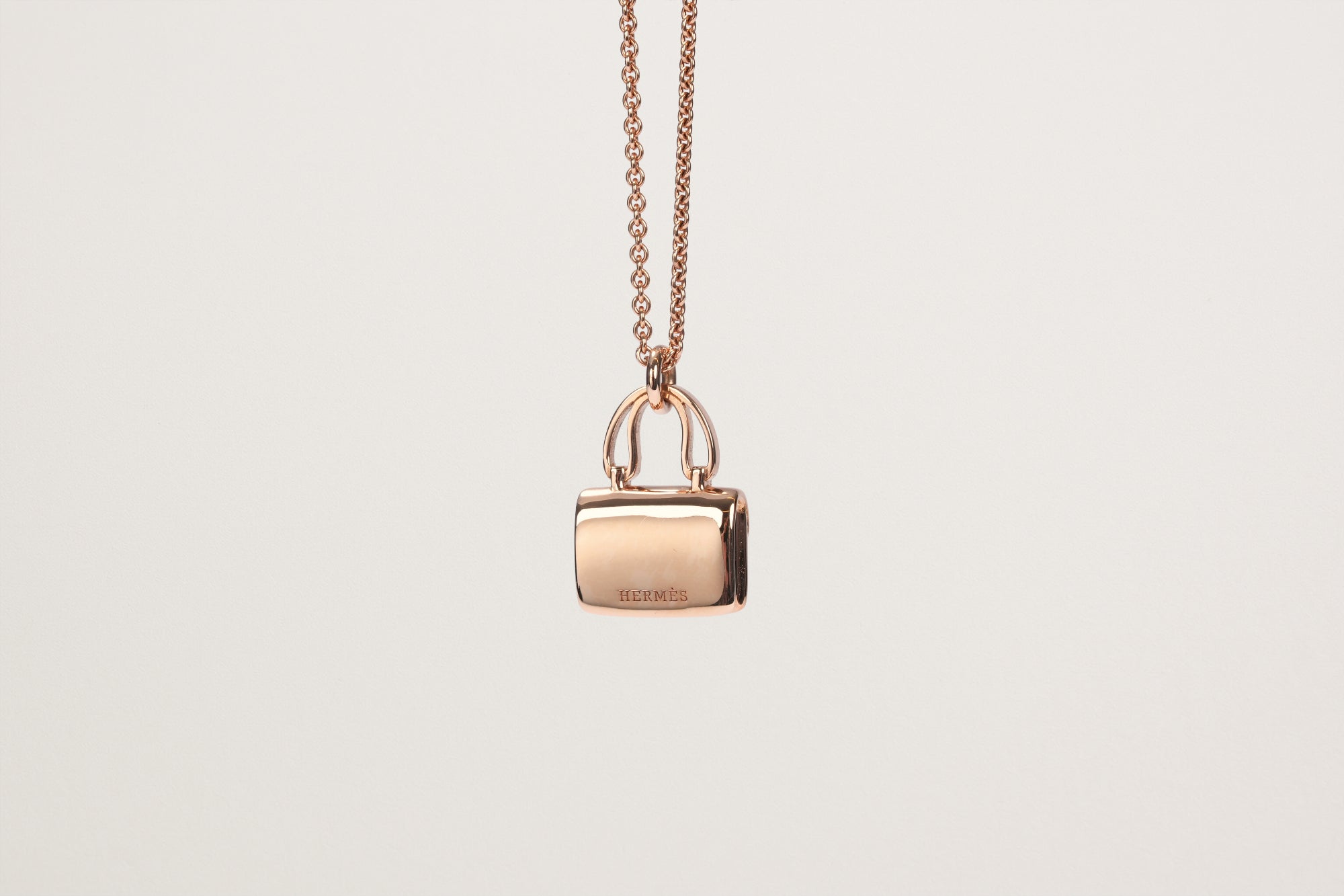 HERMES K18PG アミュレット コンスタンス ダイヤモンドネックレス