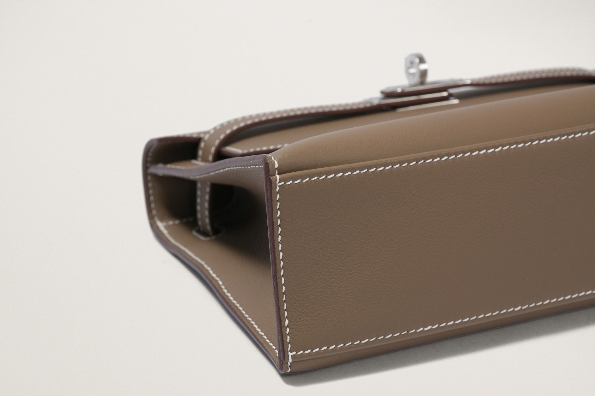 HERMES ポシェットケリー エトゥープ