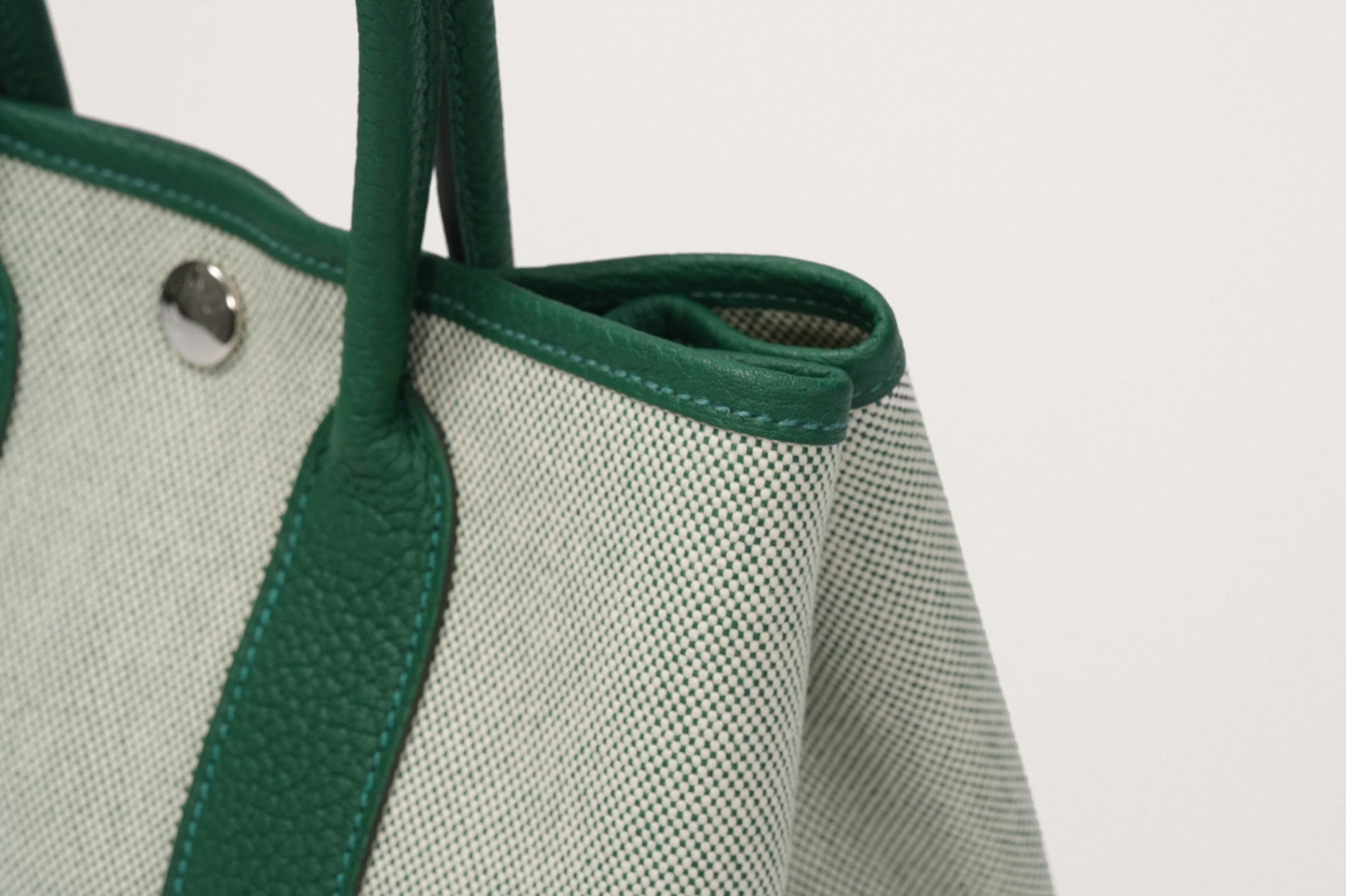 HERMES ネオ・ガーデン23 ヴェールモワイヤン/エクリュ